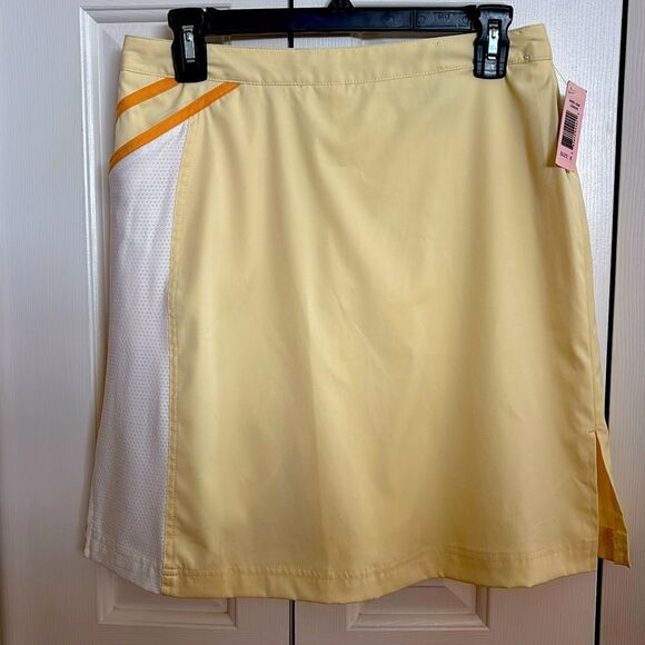 ****** 6 for $25 NWT Fairway Golf & Resort Skort - Picture 1 of 5